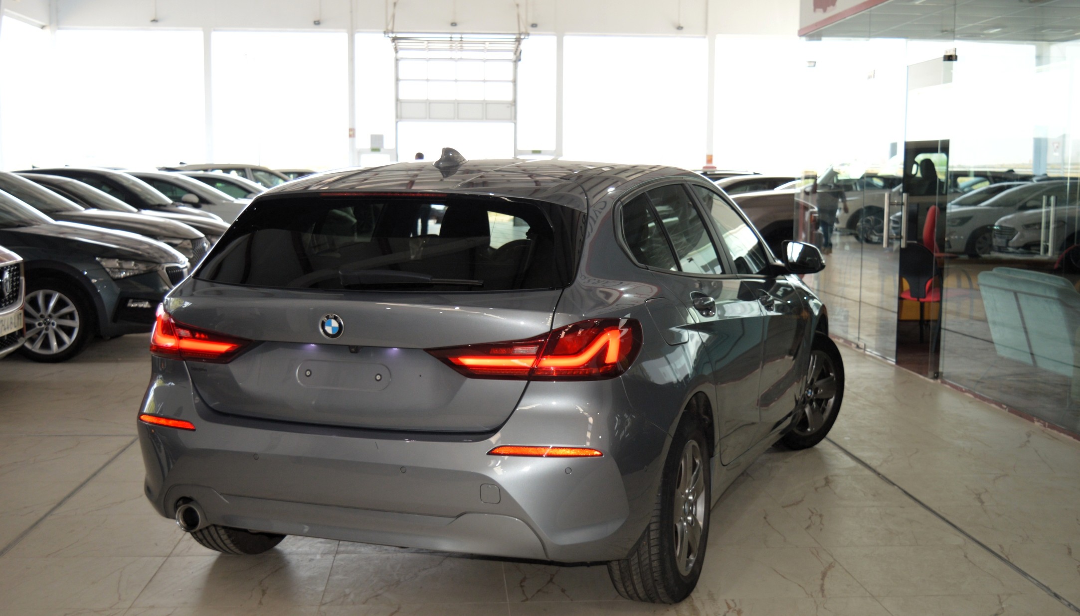 102 (1) BMW Serie 1 116d Business - Imagen 3