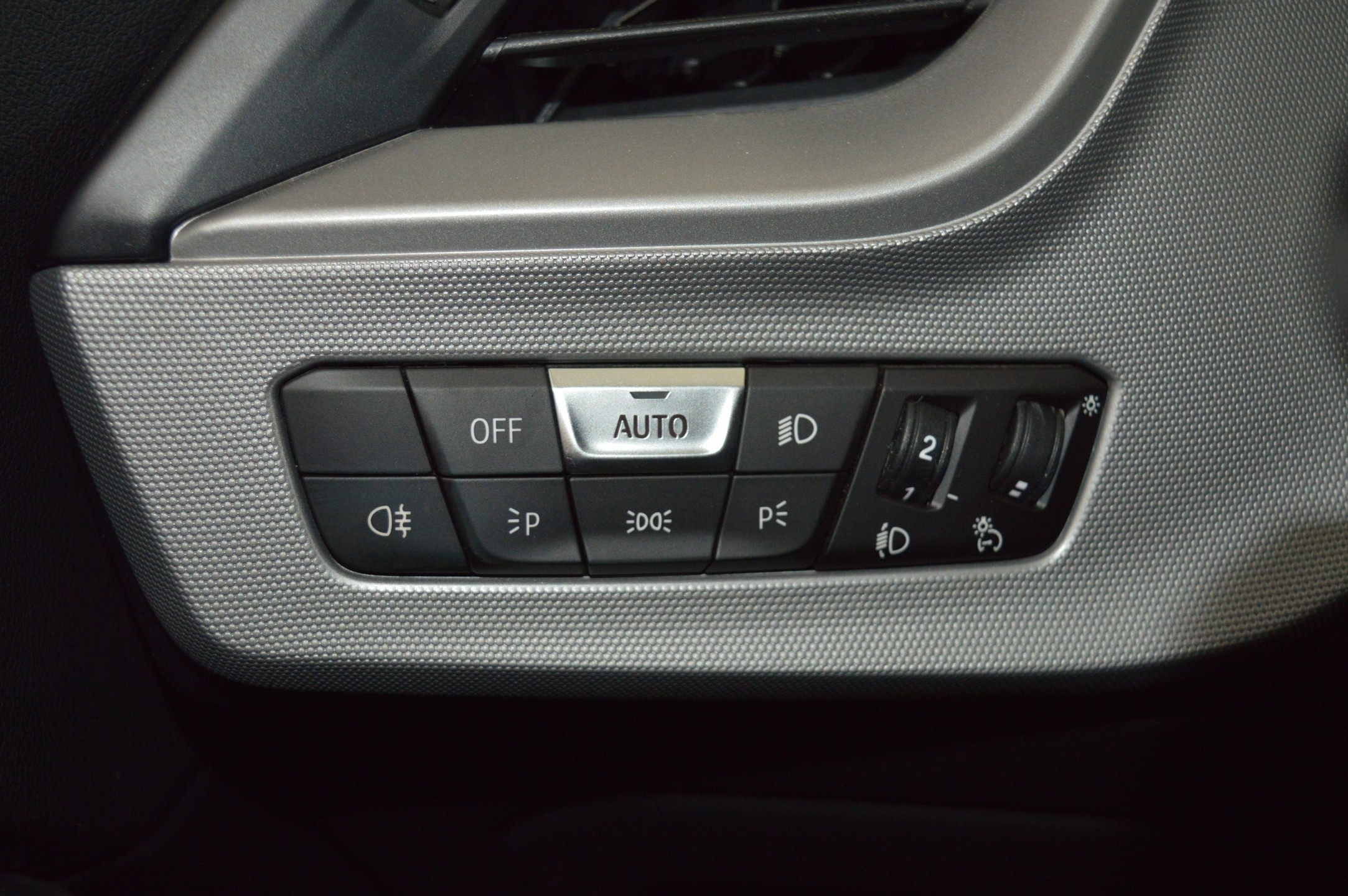 103 (8) BMW Serie 1 116d Business - Imagen 21