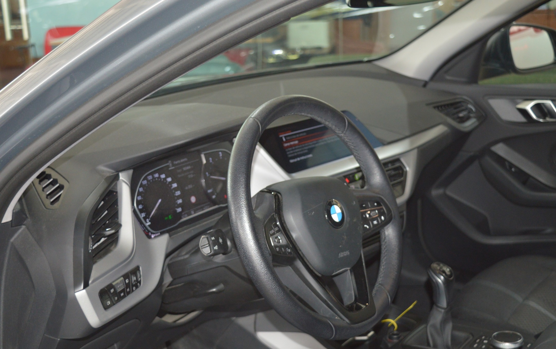 104 (3) BMW Serie 1 116d Business - Imagen 38