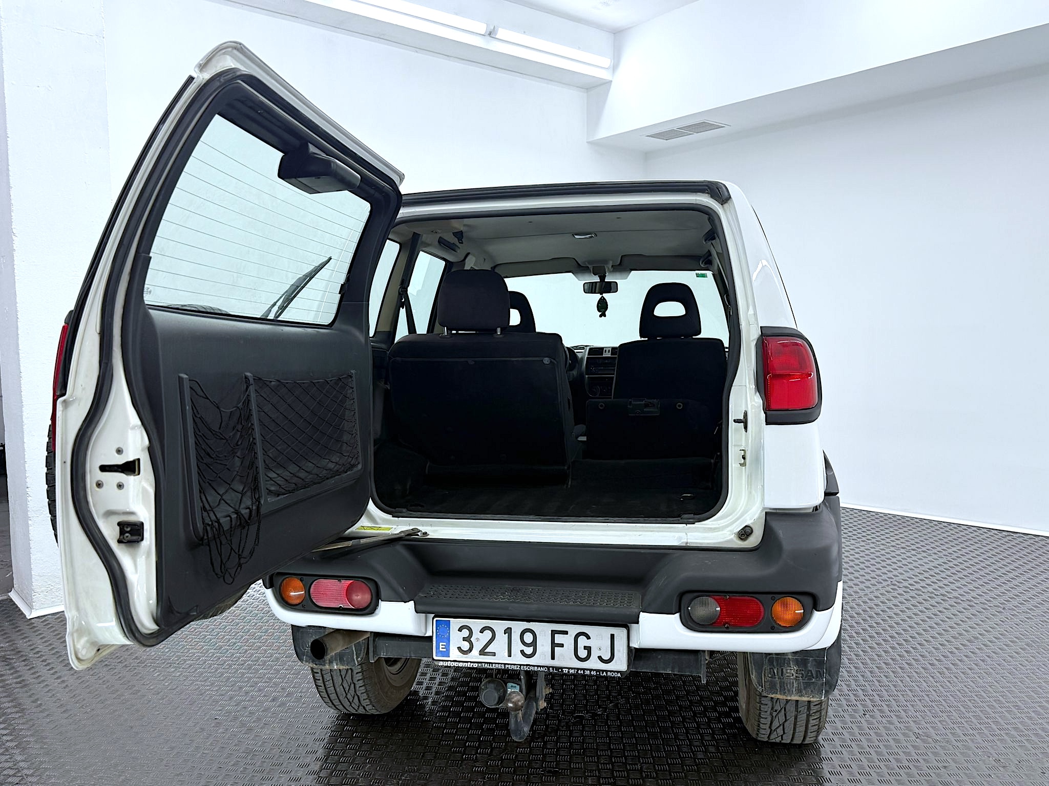 07 ext 06 NISSAN TERRANO II 2.7 TDi Confort 125cv (3219FGJ) - Imagen 7