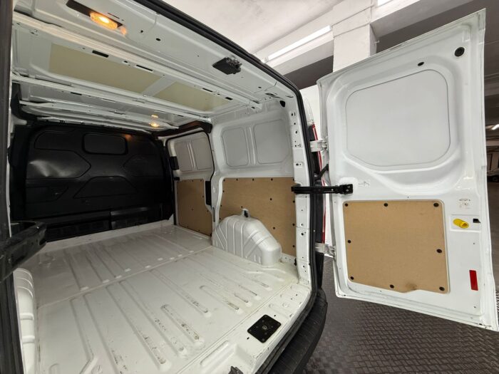 FORD TRANSIT CUSTOM 2.0 TDCI 77KW 260 L1-H1 AMBIENTE DCIV SWB (105cv) (3316LFB) - Imagen 11