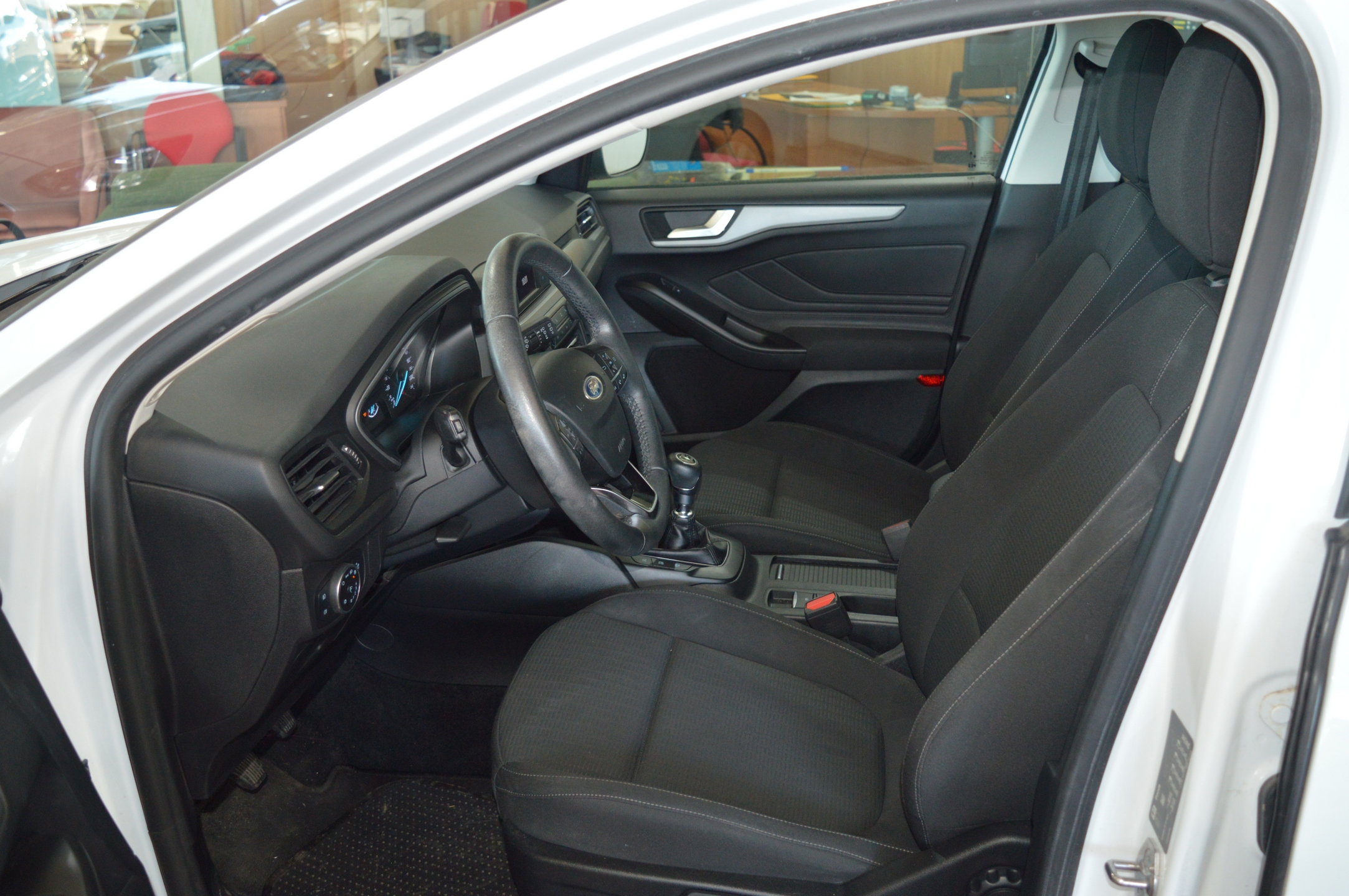 101 (29) FORD Focus 1.5 Ecoblue Trend - Imagen 30