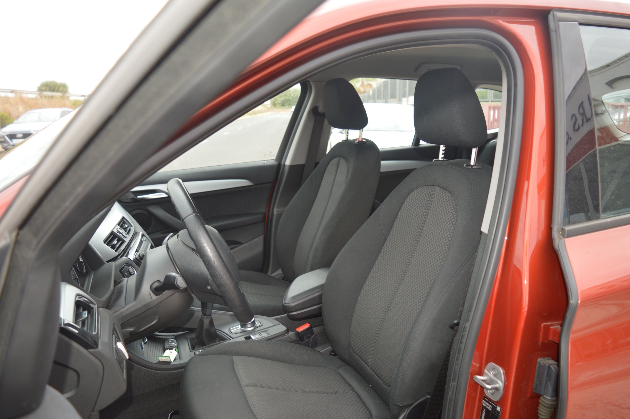 101 (8) BMW X1 sDrive16d Business - Imagen 9