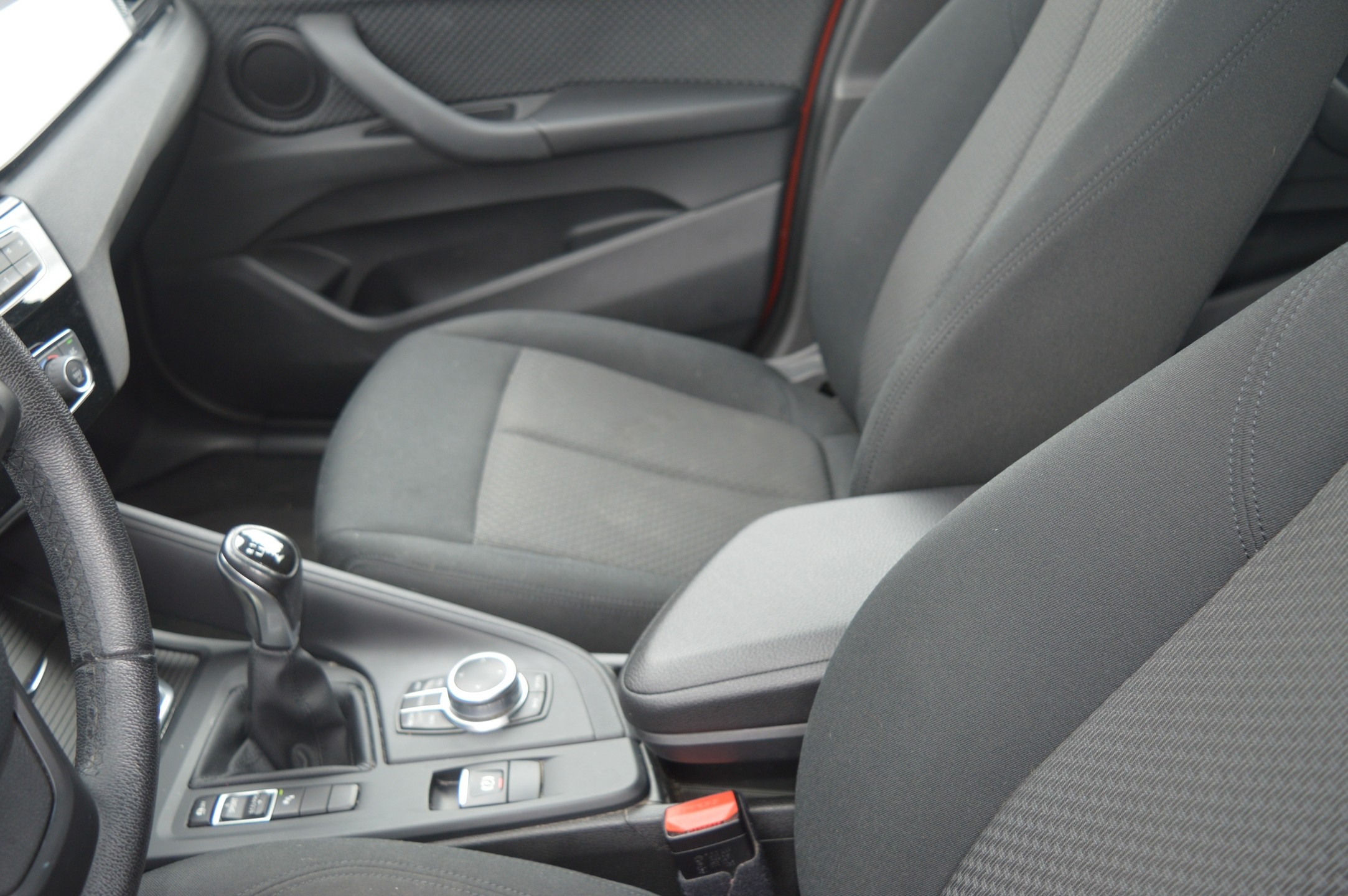 101 (9) BMW X1 sDrive16d Business - Imagen 10