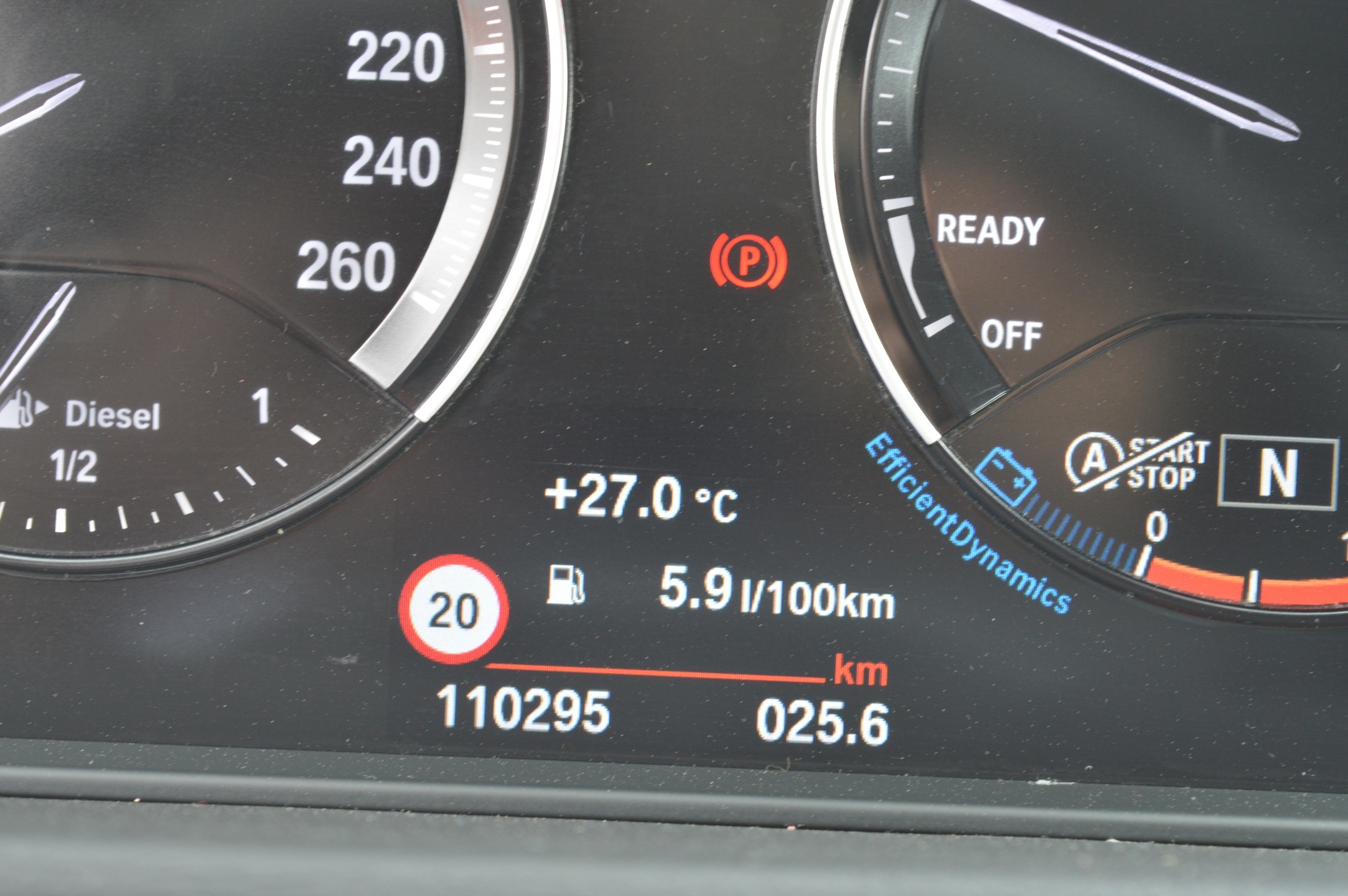 102 (2) BMW X1 sDrive16d Business - Imagen 16