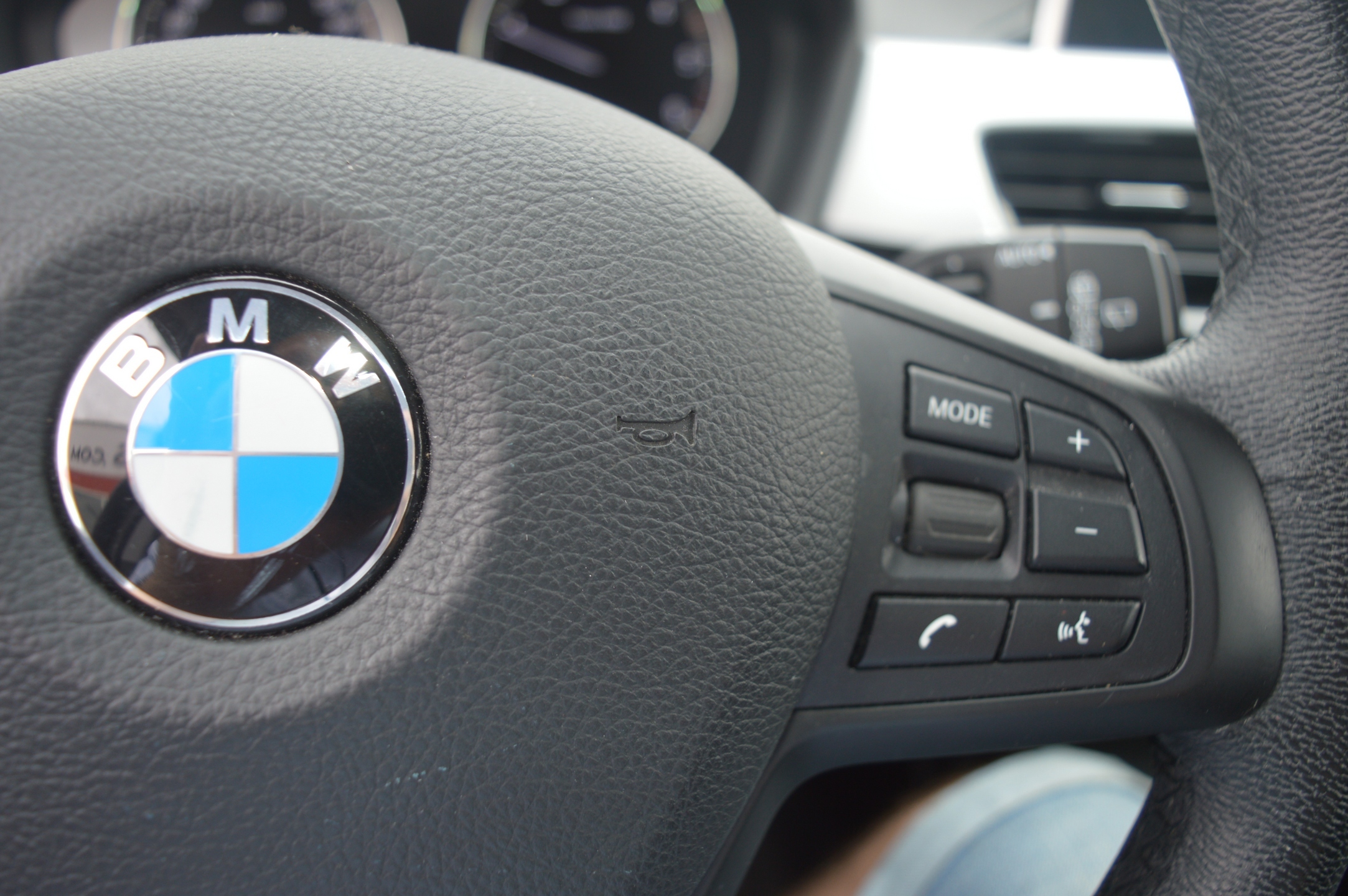 102 (5) BMW X1 sDrive16d Business - Imagen 19