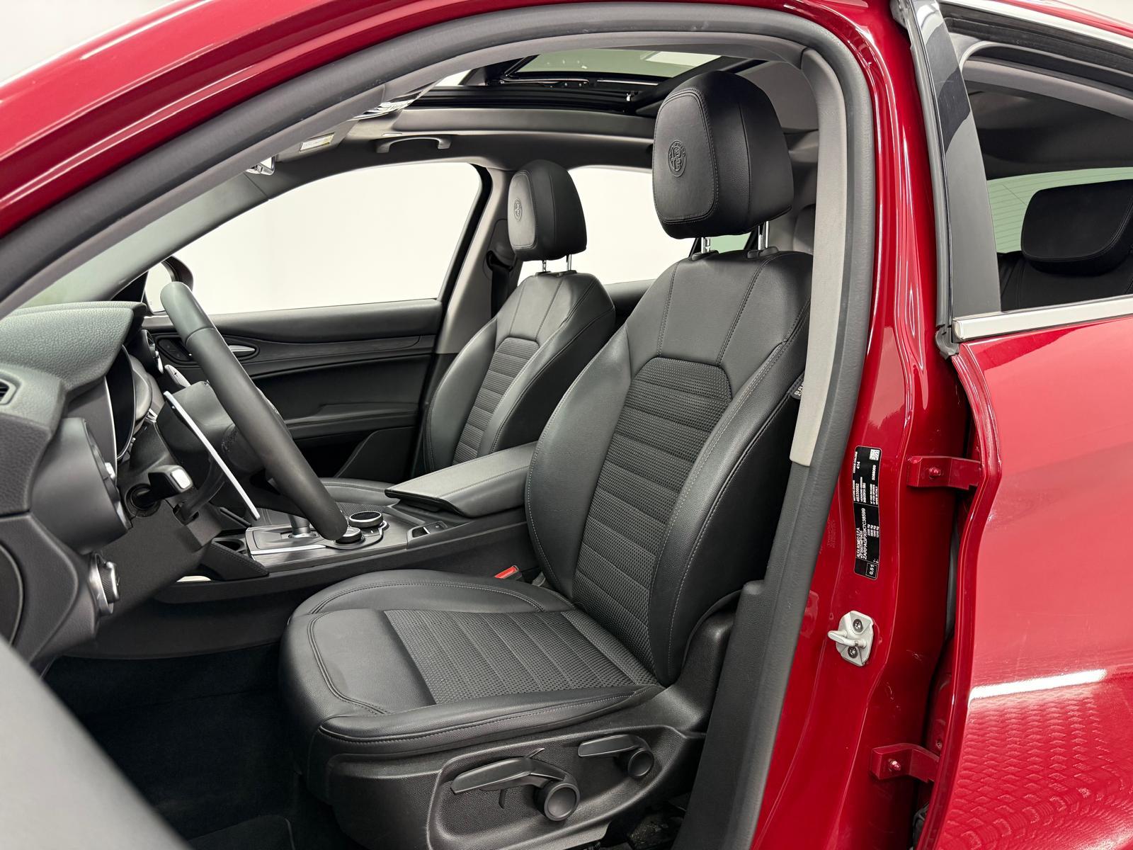 12 int 02 ALFA ROMEO STELVIO 2.2 Diesel 190cv Executive RWD - Imagen 15