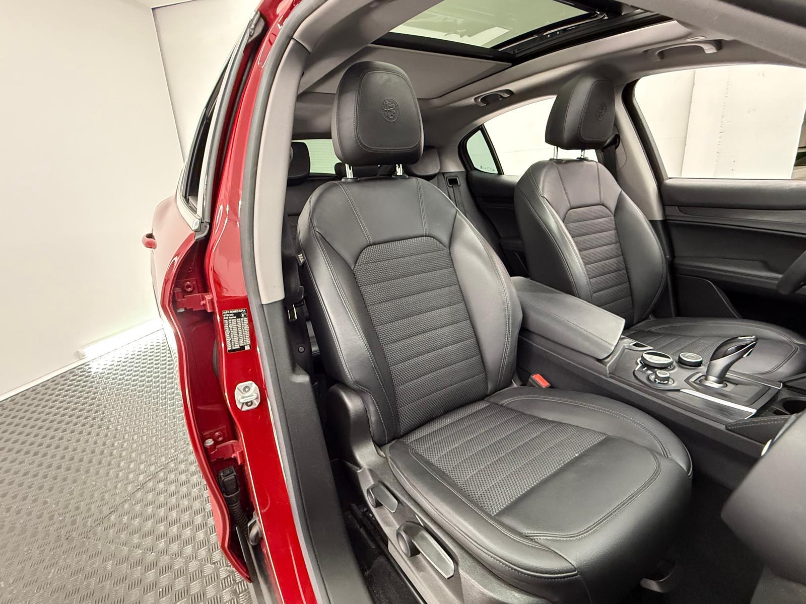 13 int 03 ALFA ROMEO STELVIO 2.2 Diesel 190cv Executive RWD - Imagen 16