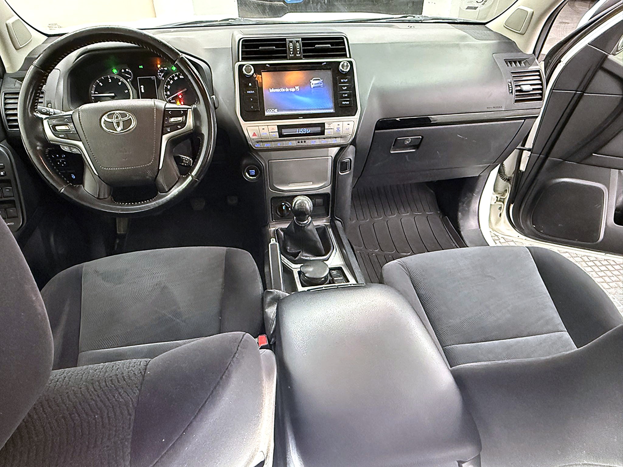 14 TOYOTA LAND CRUISER 15-2 LAND CRUISER 2.8 D4D VXL 177cv (7P)  (9632 KVY) - Imagen 12