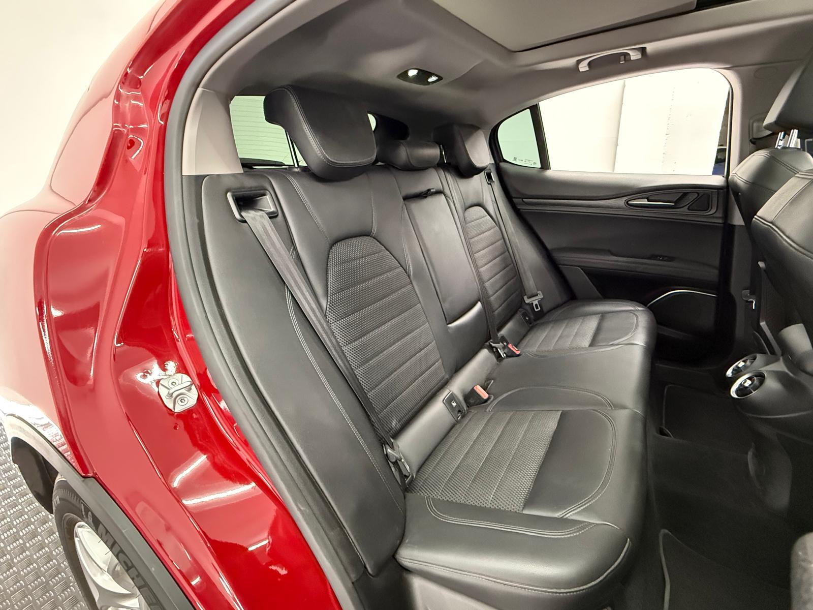 15 int 05,1 ALFA ROMEO STELVIO 2.2 Diesel 190cv Executive RWD - Imagen 18
