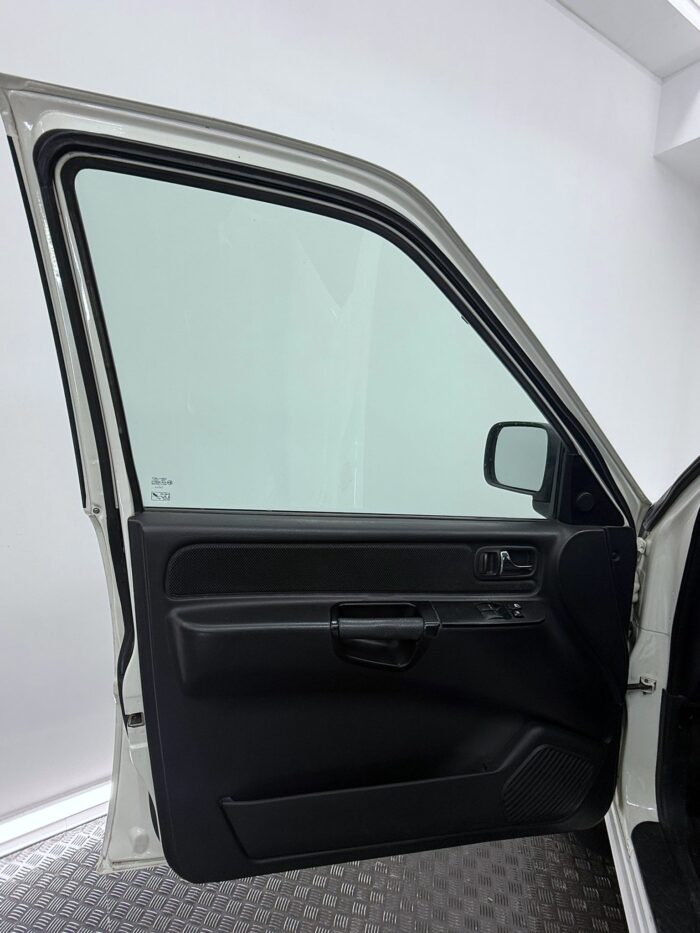 NISSAN TERRANO II 2.7 TDi Confort 125cv (3219FGJ) - Imagen 15