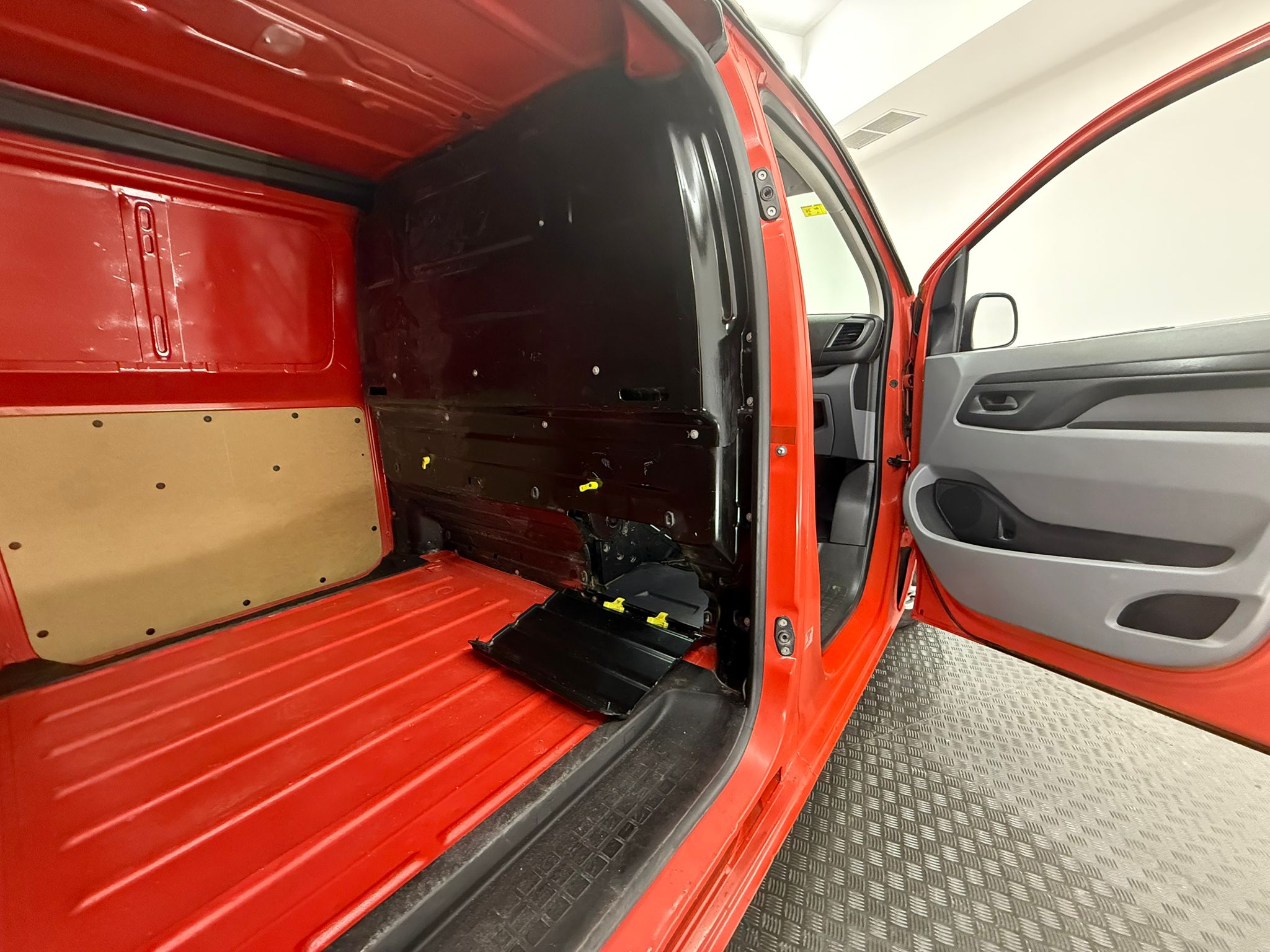 15,1 CITROEN JUMPY E-JUMPY Talla M 50KWh 136cv (0345LYL) - Imagen 10