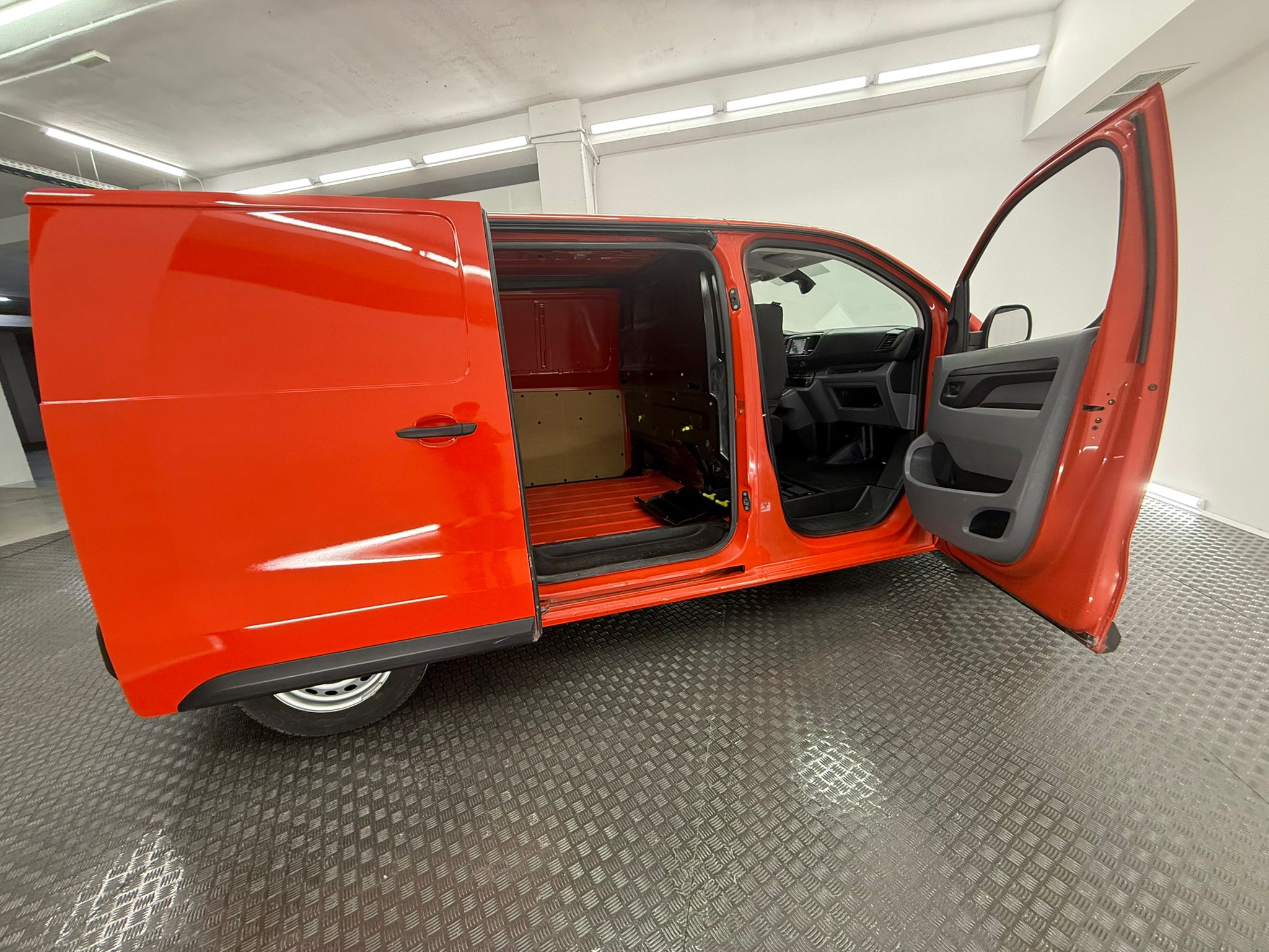 15,2 CITROEN JUMPY E-JUMPY Talla M 50KWh 136cv (0345LYL) - Imagen 11