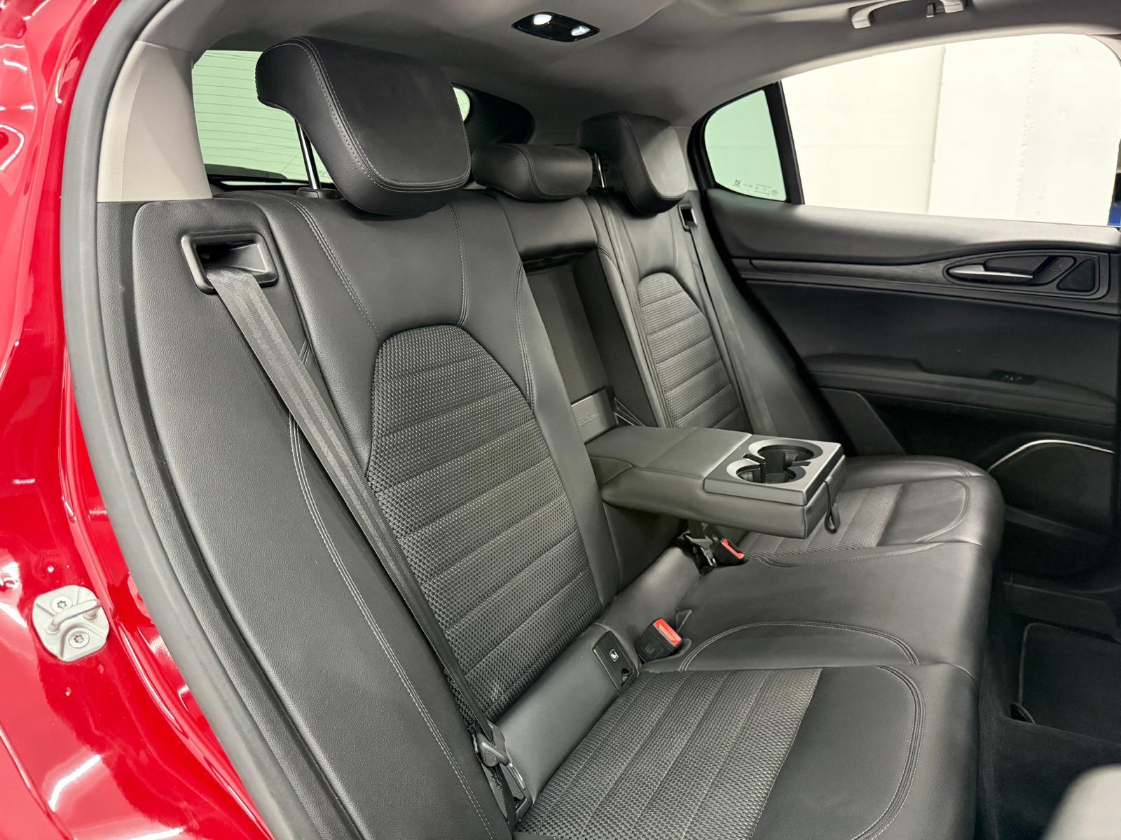 16 int 05,2 ALFA ROMEO STELVIO 2.2 Diesel 190cv Executive RWD - Imagen 19