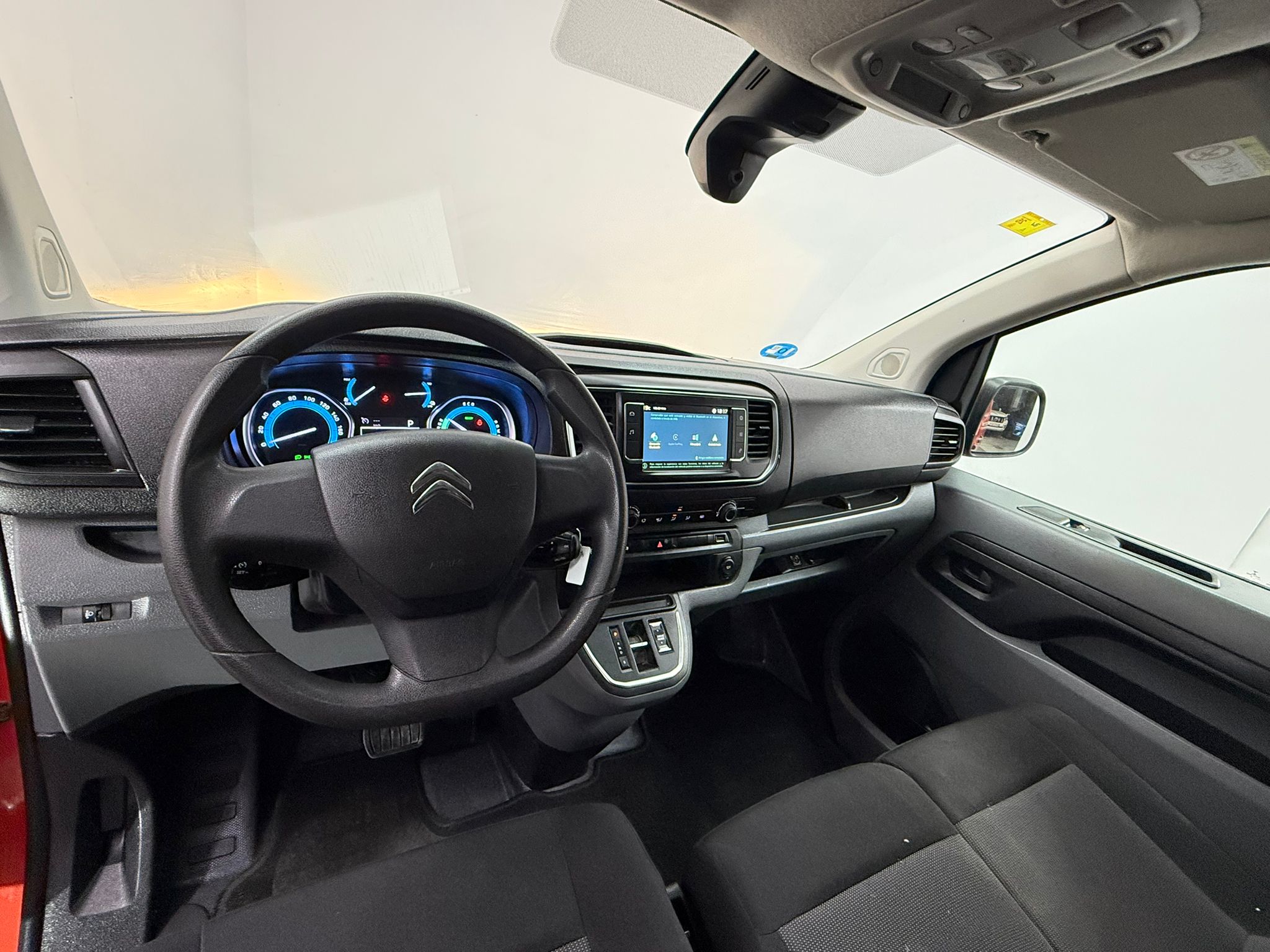 20 int 01 CITROEN JUMPY E-JUMPY Talla M 50KWh 136cv (0345LYL) - Imagen 16