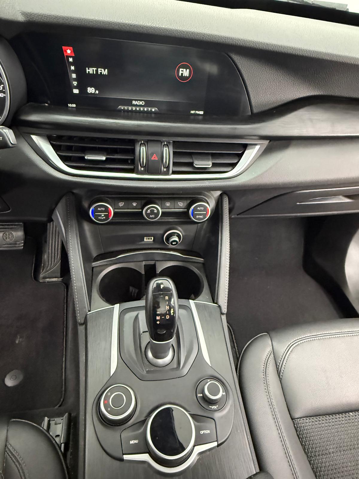 22 int 10,1 ALFA ROMEO STELVIO 2.2 Diesel 190cv Executive RWD - Imagen 25