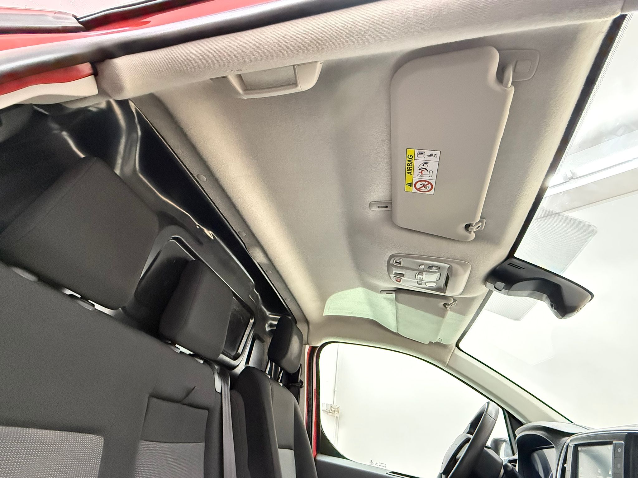 25 int 08 CITROEN JUMPY E-JUMPY Talla M 50KWh 136cv (0345LYL) - Imagen 20