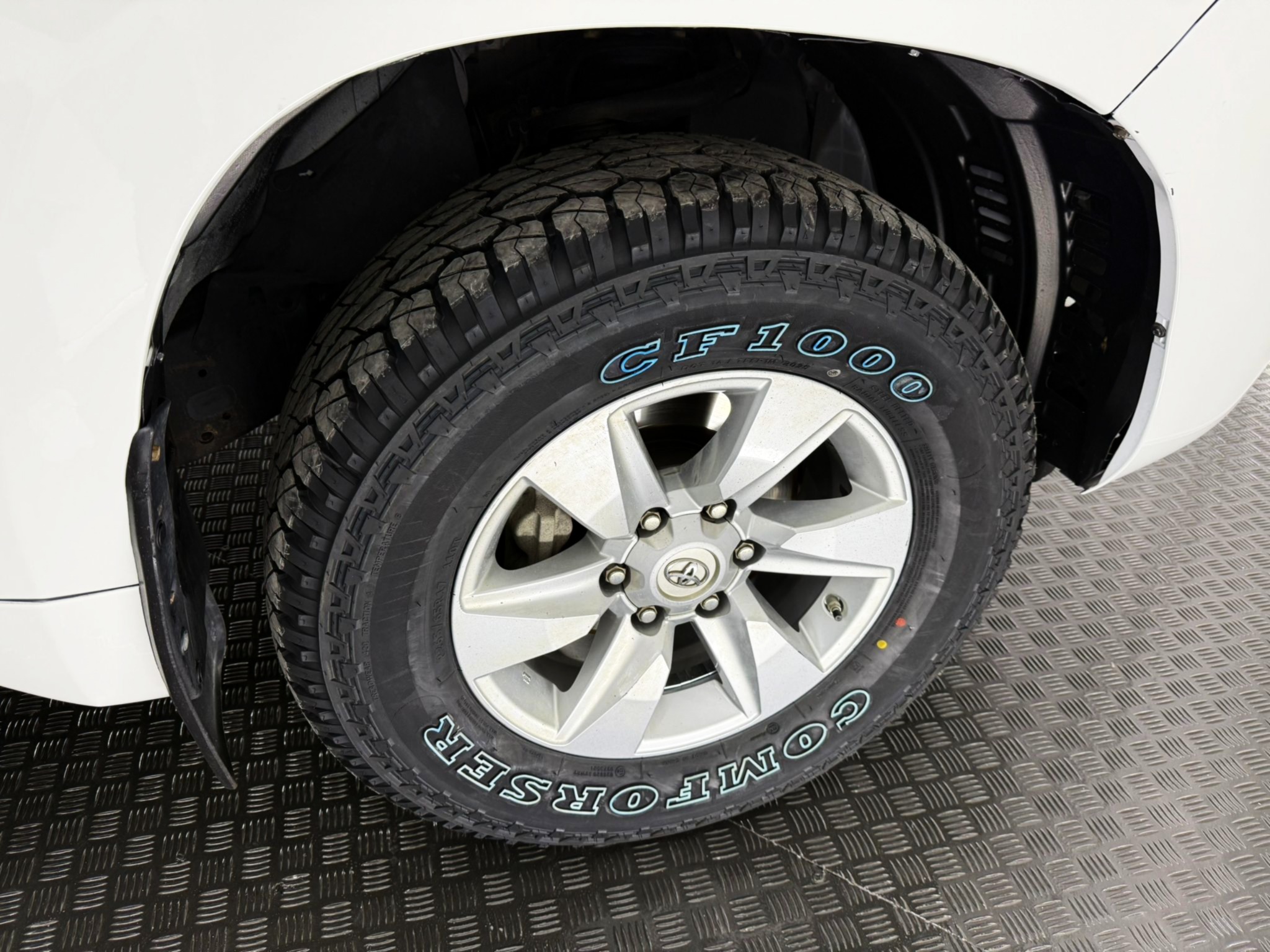 31 rue 1 LAND CRUISER 2.8 D4D VXL 177cv (7P)  (9632 KVY) - Imagen 31