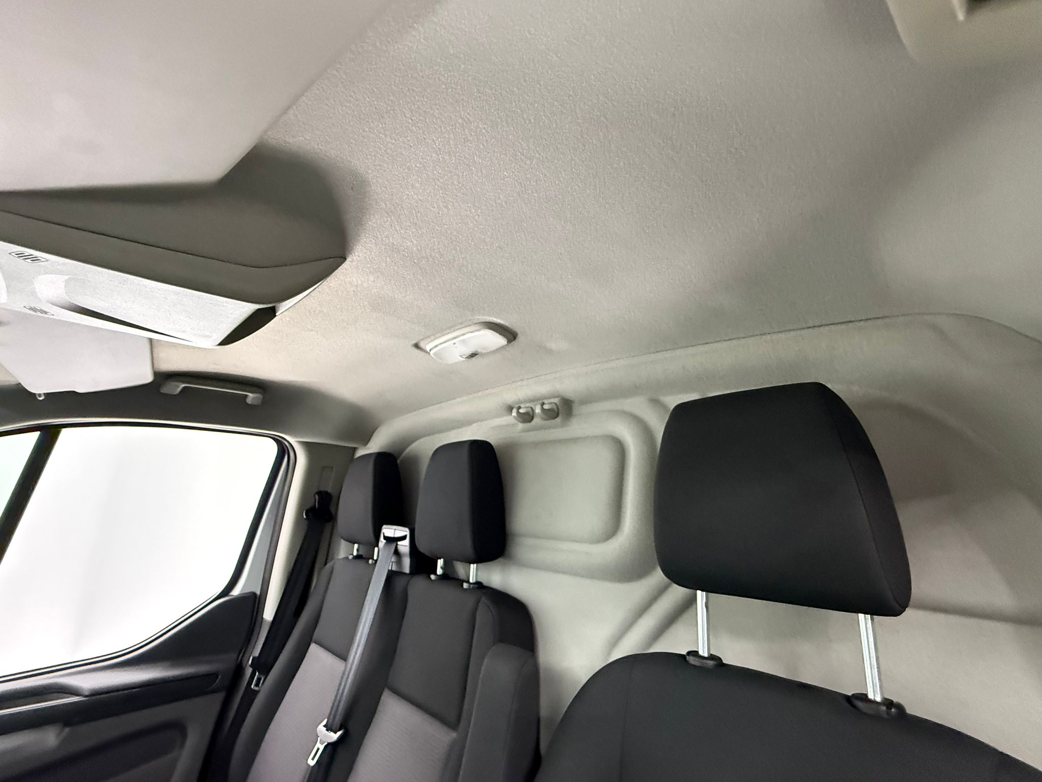 34 int FORD TRANSIT CUSTOM 2.0 TDCI 77KW 260 L1-H1 AMBIENTE DCIV SWB (105cv) (3316LFB) - Imagen 20