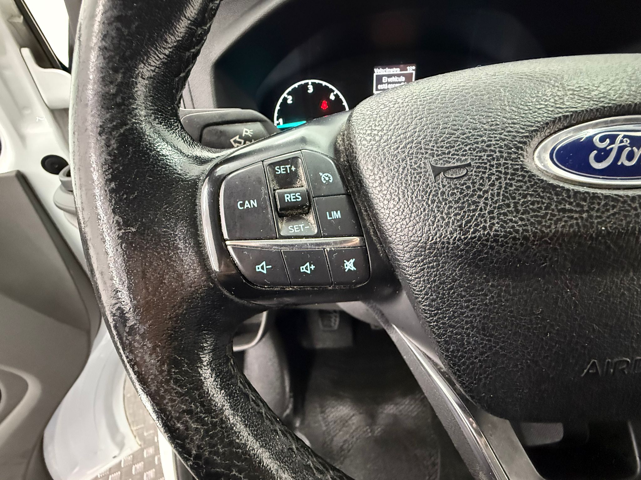 38 int 10 FORD TRANSIT CUSTOM 2.0 TDCI 77KW 260 L1-H1 AMBIENTE DCIV SWB (105cv) (3316LFB) - Imagen 24