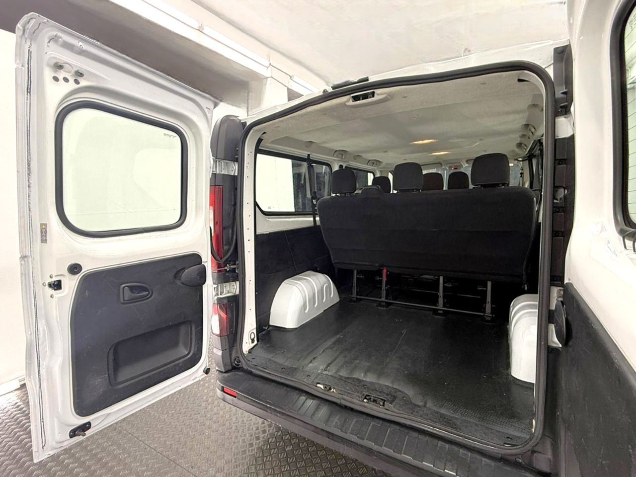 OPEL VIVARO(2015KVL) 10 OPEL VIVARO 1.6 CDTI 125 cv S/S 2.9T COMBI-9 (2015 KVL) - Imagen 10