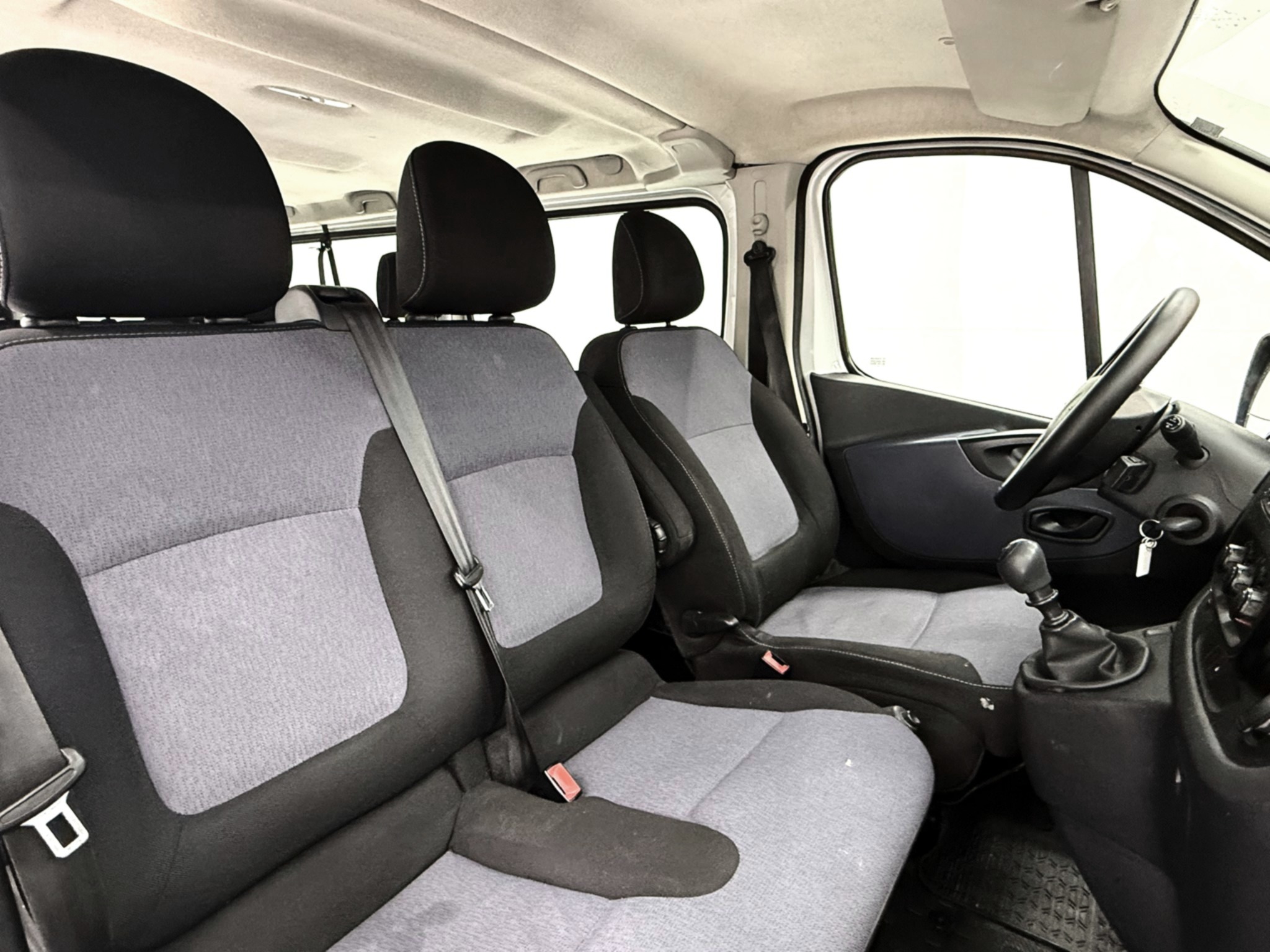 OPEL VIVARO(2015KVL) 11-1 OPEL VIVARO 1.6 CDTI 125 cv S/S 2.9T COMBI-9 (2015 KVL) - Imagen 12