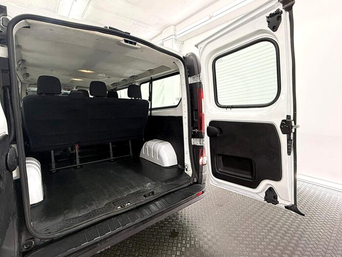 OPEL VIVARO 1.6 CDTI 125 cv S/S 2.9T COMBI-9 (2015 KVL) - Imagen 11
