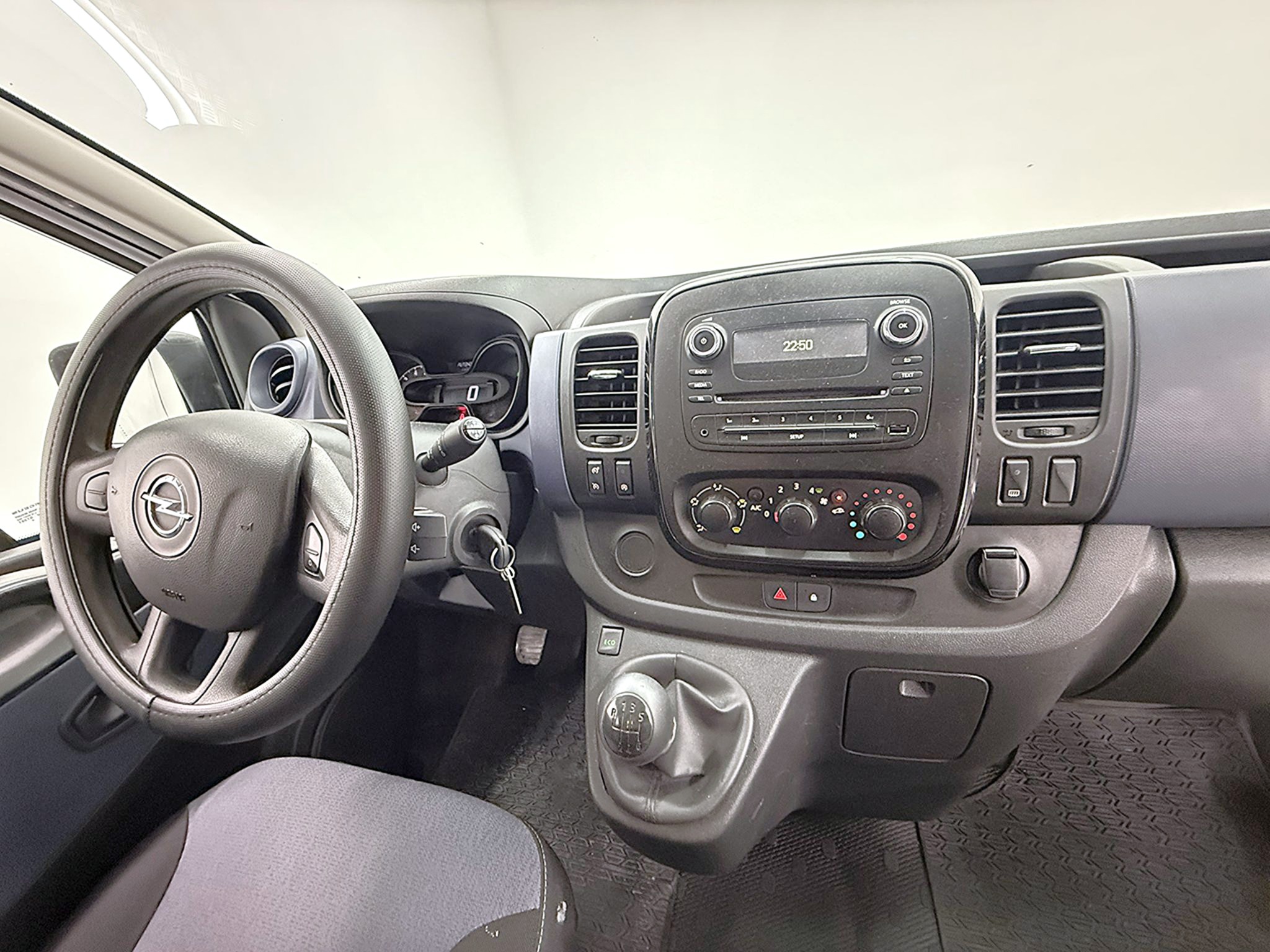 OPEL VIVARO(2015KVL) 14 OPEL VIVARO 1.6 CDTI 125 cv S/S 2.9T COMBI-9 (2015 KVL) - Imagen 15