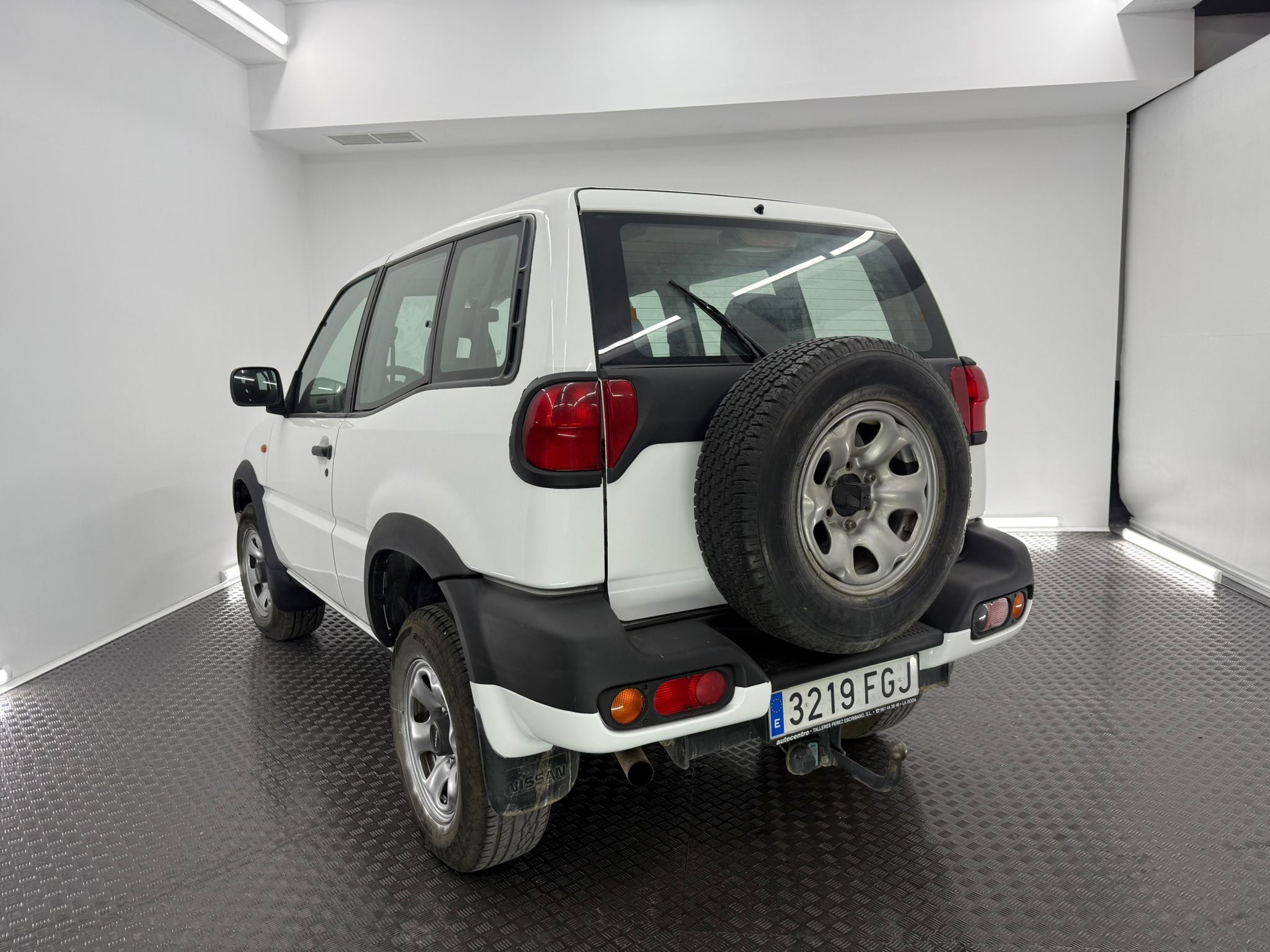 whatapp 1 copia NISSAN TERRANO II 2.7 TDi Confort 125cv (3219FGJ) - Imagen 20