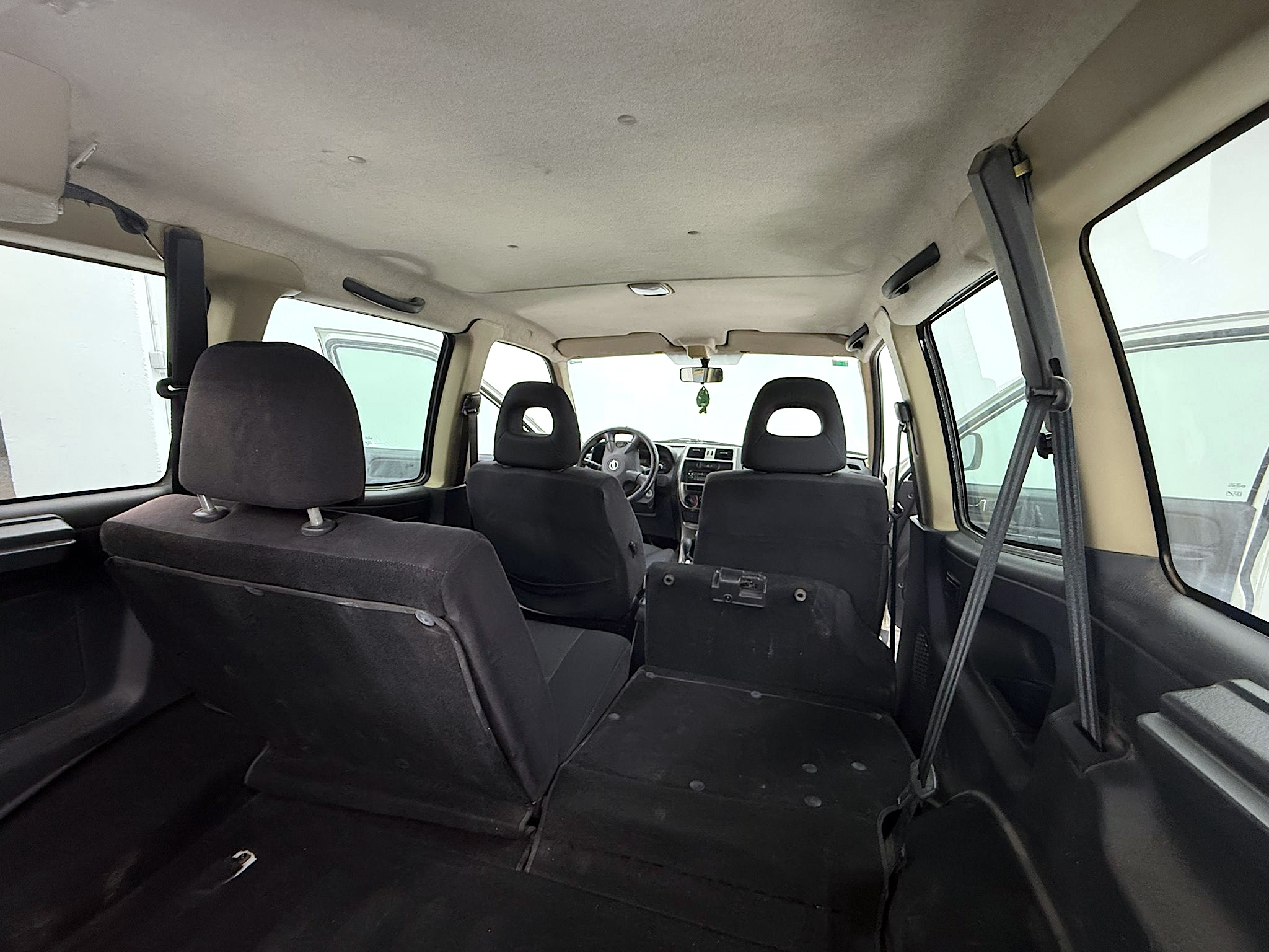 whatapp 1 NISSAN TERRANO II 2.7 TDi Confort 125cv (3219FGJ) - Imagen 21