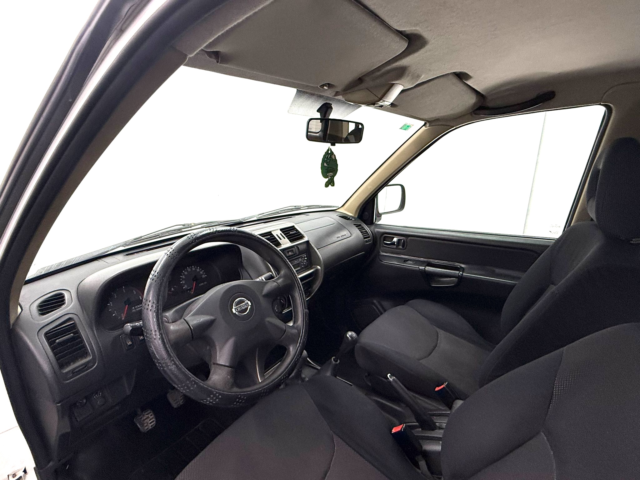 whatapp 2 NISSAN TERRANO II 2.7 TDi Confort 125cv (3219FGJ) - Imagen 22